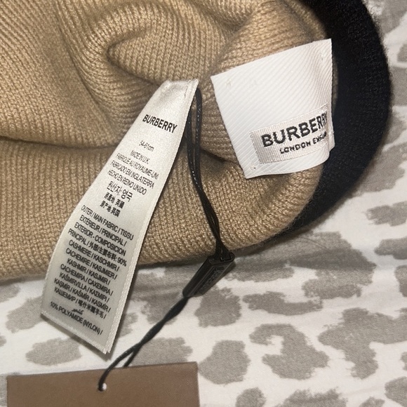 Burberry beanie never worn with tags! - Picture 4 of 4